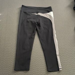 Fabletics Capri leggings